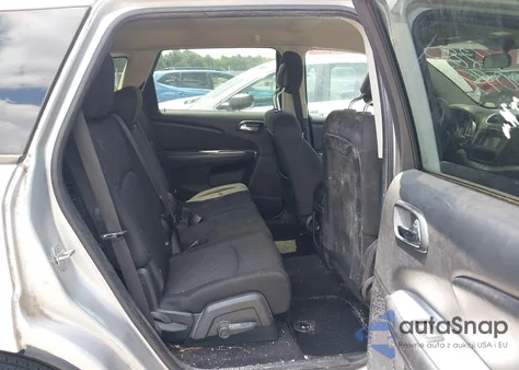 2011 Dodge Journey Express z USA, uszkodzony, nr VIN 3D4PG4FB4BT562051